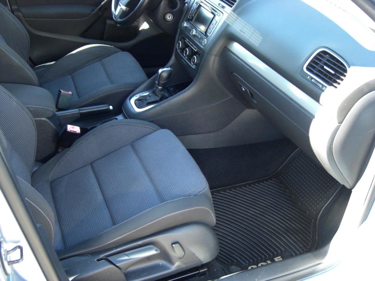 Used 2012 Volkswagen Golf TDI FWD image 19