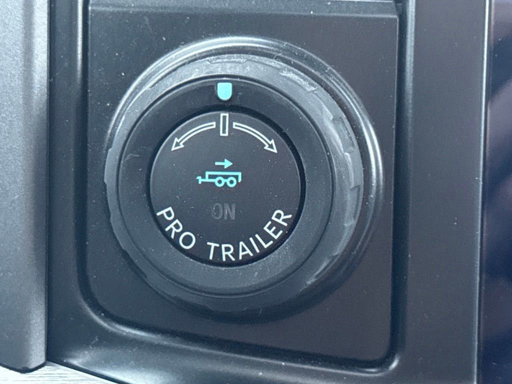 Used 2021 Ford F150 Lariat w/ Equipment Group 502A High image 39