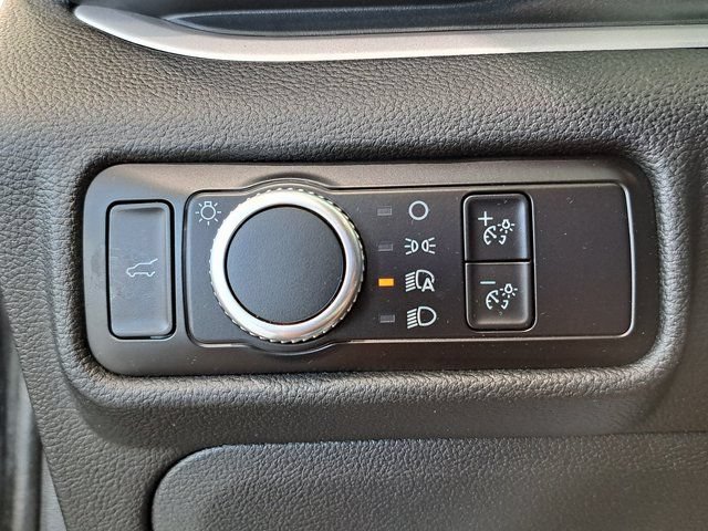 Used 2023 Ford Explorer XLT AWD/4WD image 13