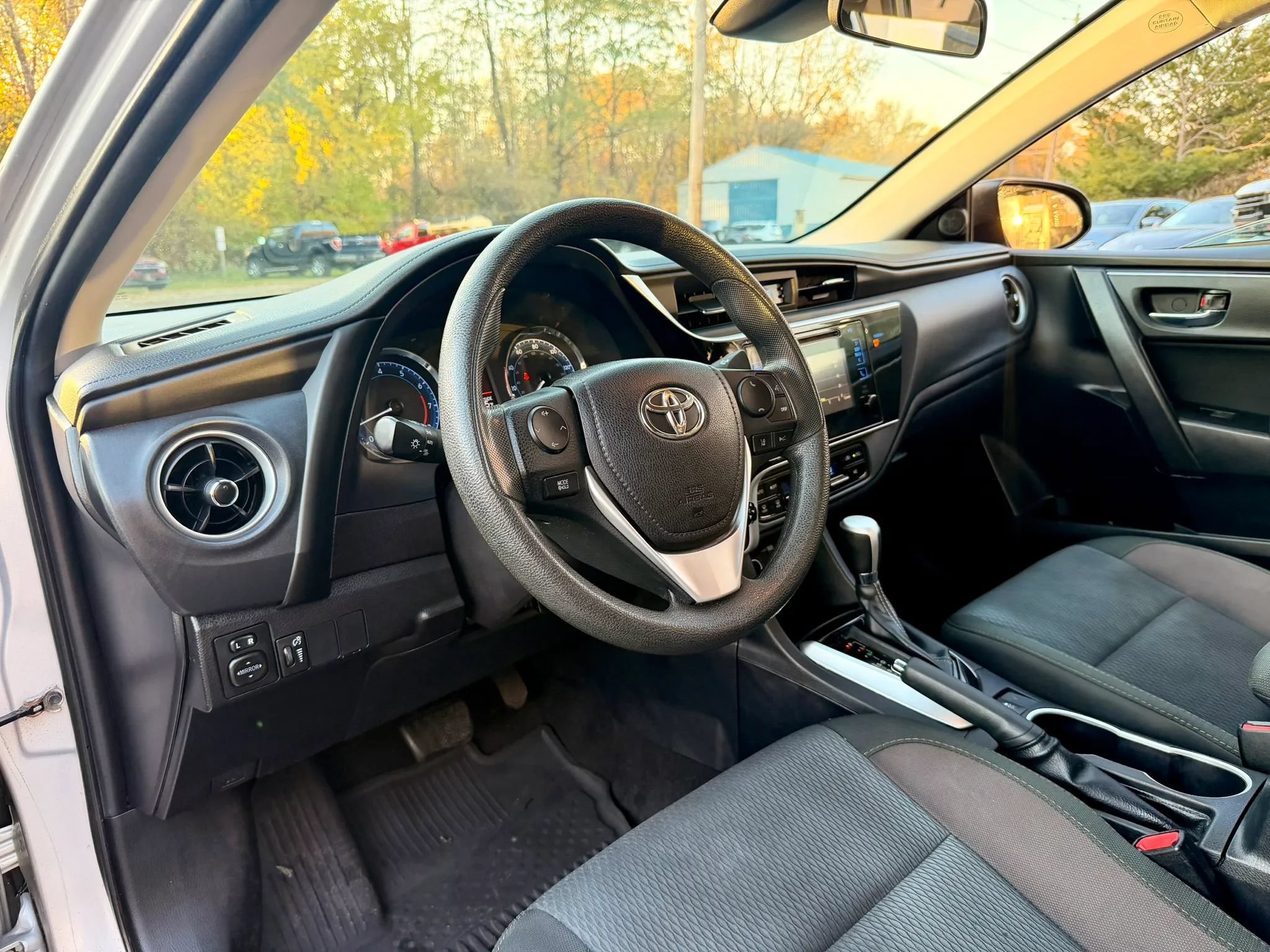 Used 2019 Toyota Corolla LE w/ Body Protection Package FWD image 14