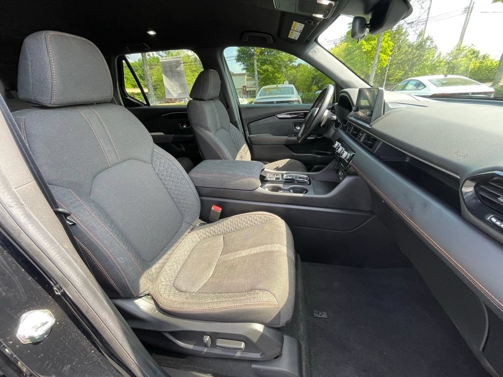 Certified 2025 Honda Pilot Sport image 27