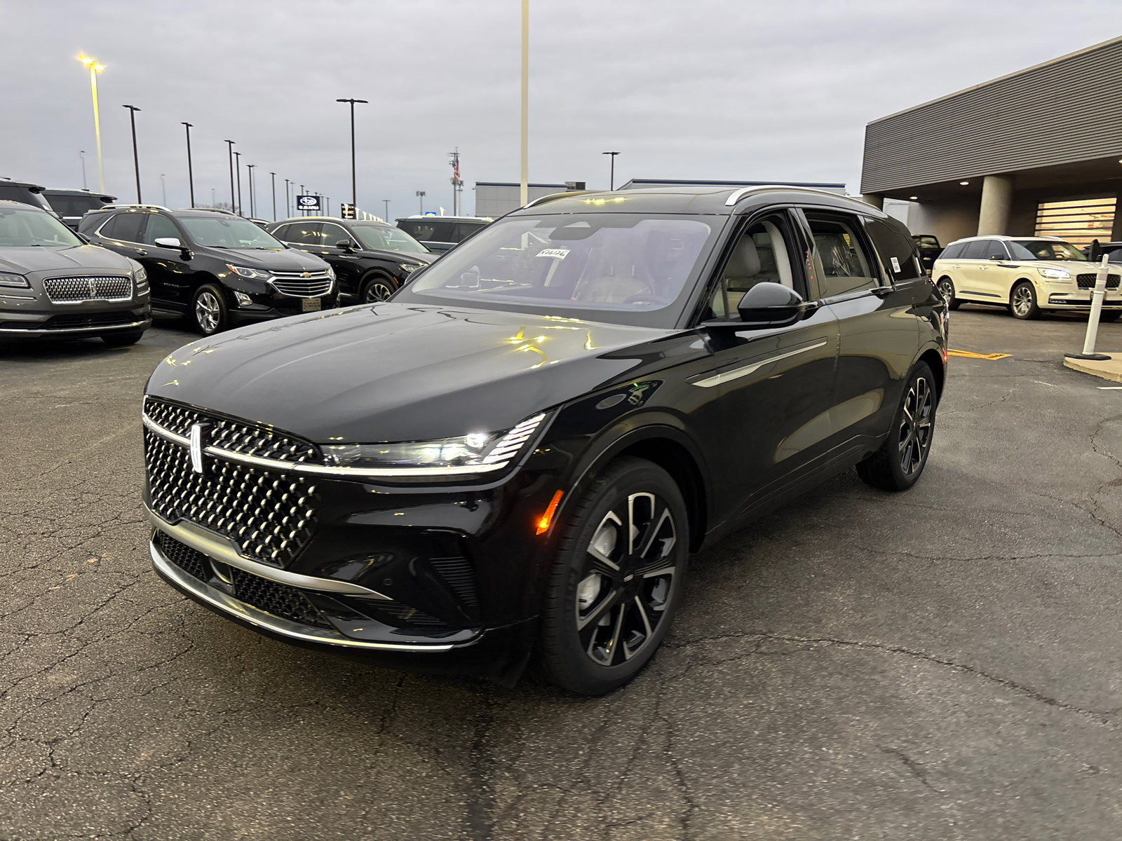 New 2026 Lincoln Nautilus Reserve image 3