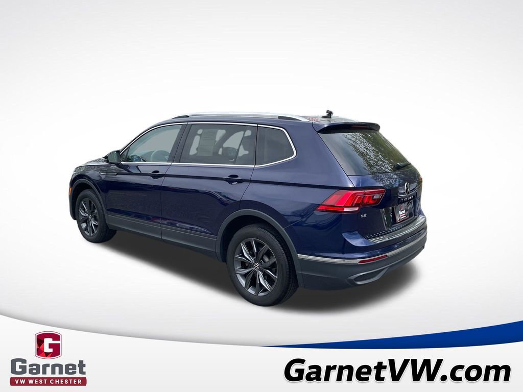 Certified 2023 Volkswagen Tiguan SE FWD image 3