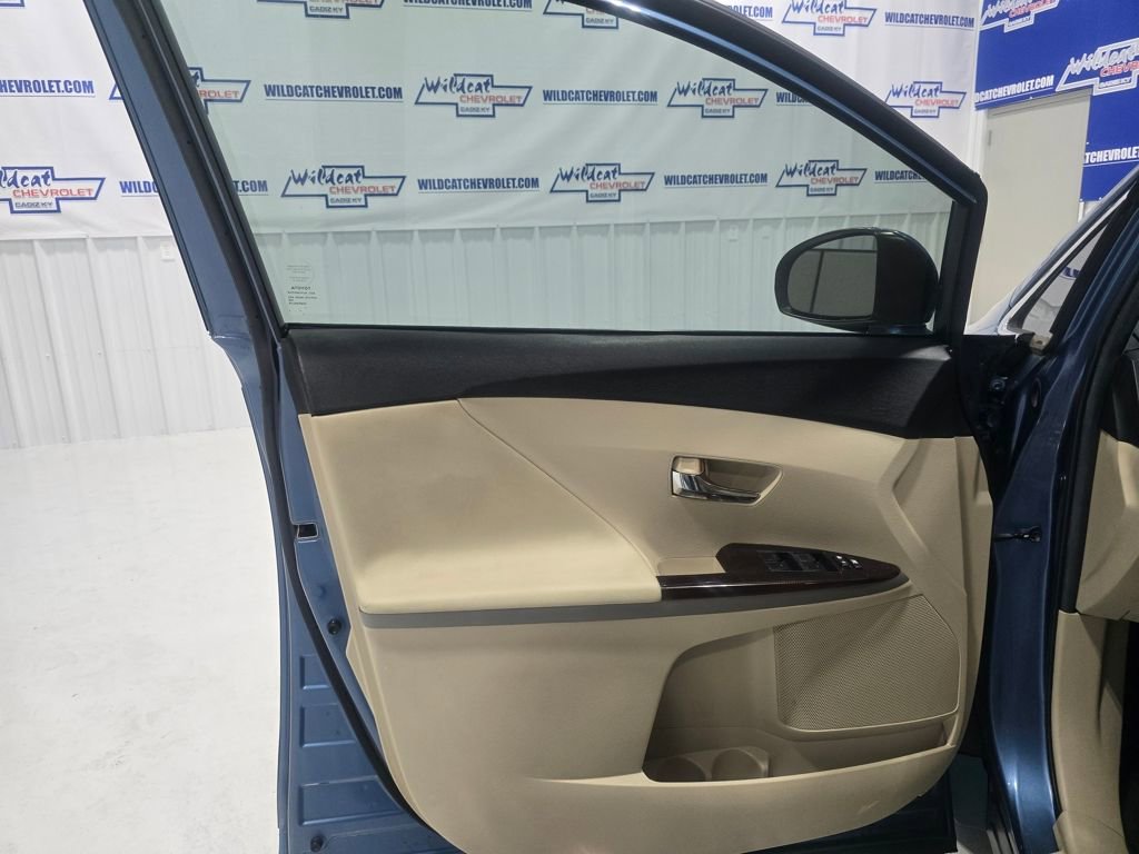 Used 2011 Toyota Venza image 12