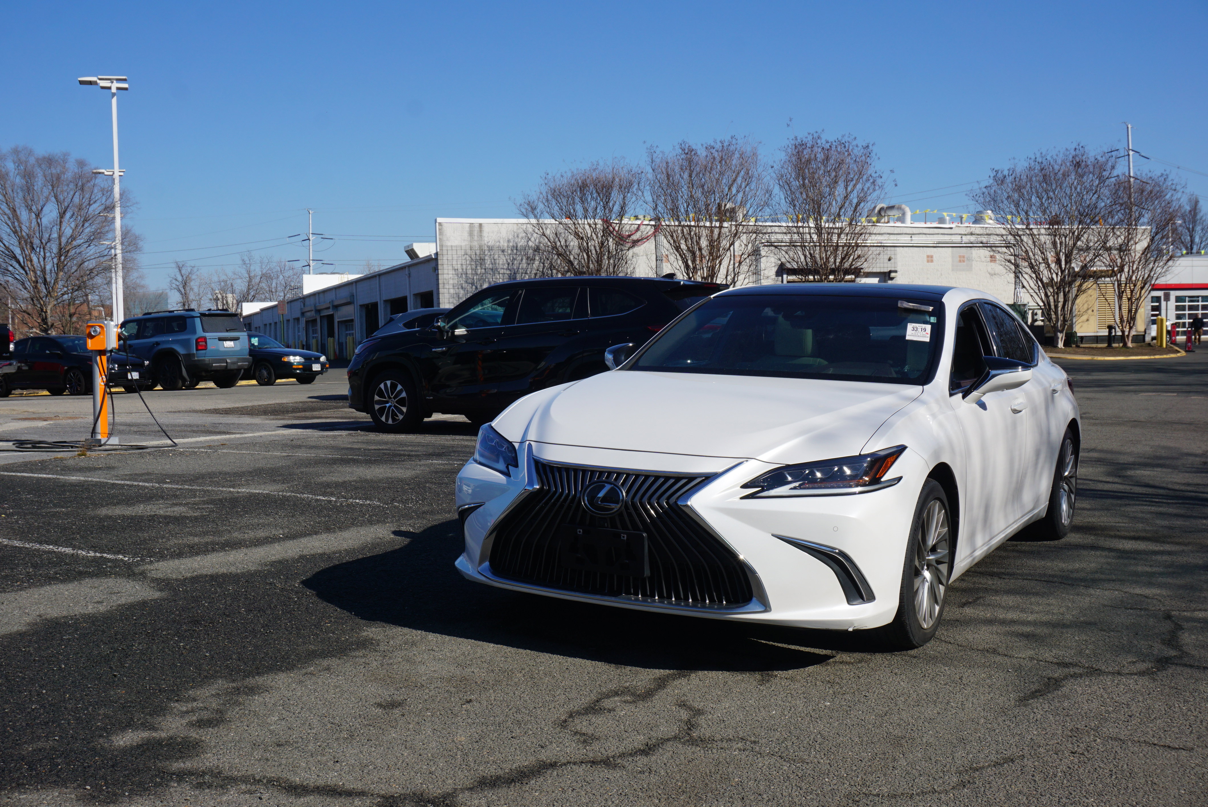 Used 2021 Lexus ES 350 Ultra Luxury w/ Accessory Package image 1