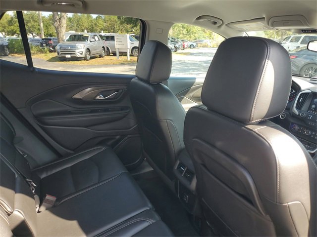 Used 2024 GMC Terrain SLT image 31