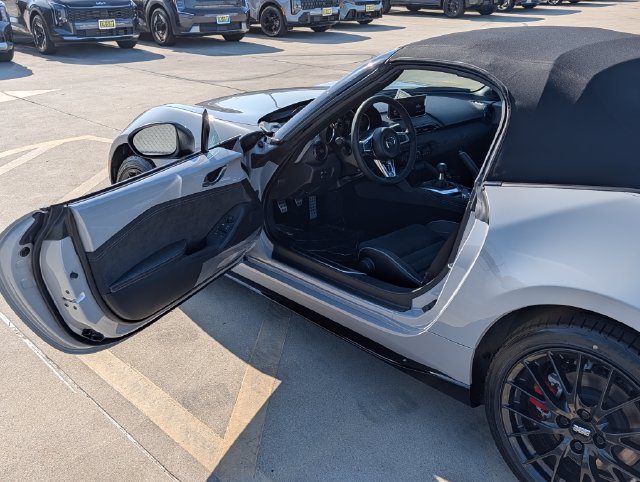 New 2026 MAZDA MX-5 Miata Club w/ Brembo/BBS/Recaro Package RWD image 27