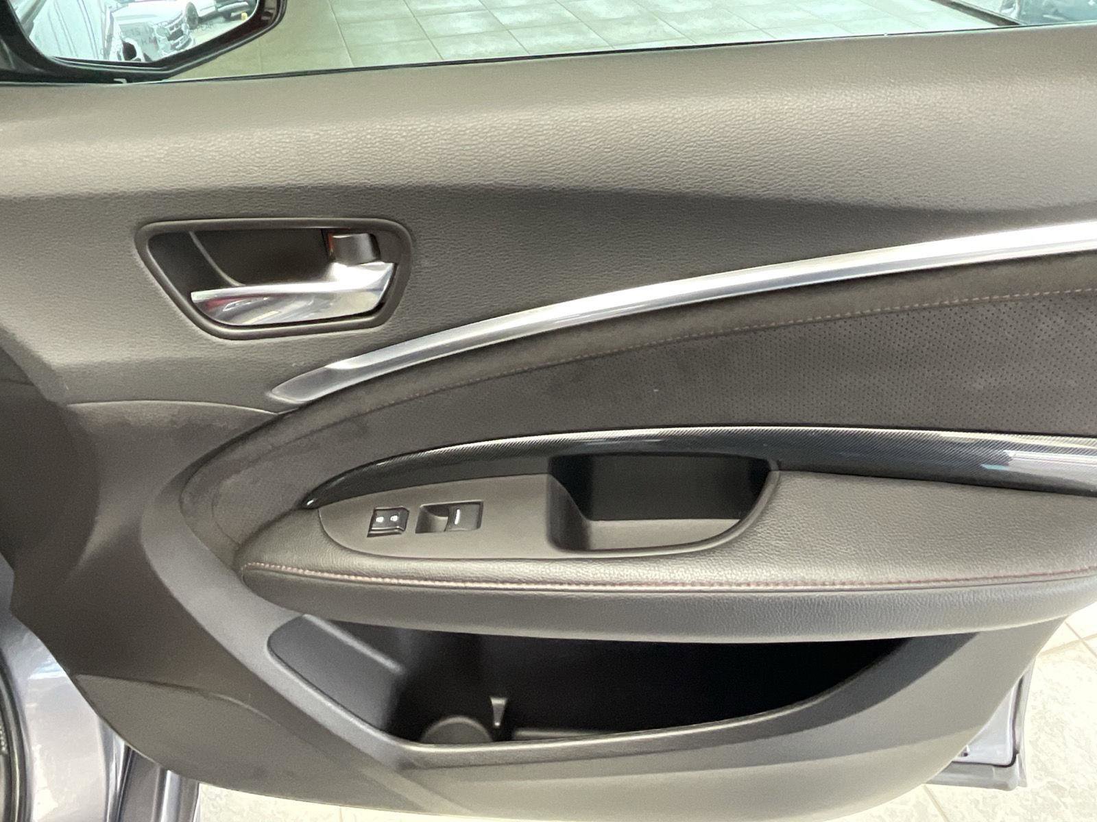 Used 2019 Acura MDX A-Spec image 8