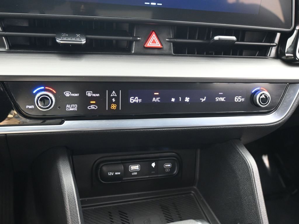 Used 2024 Kia Sportage EX image 20