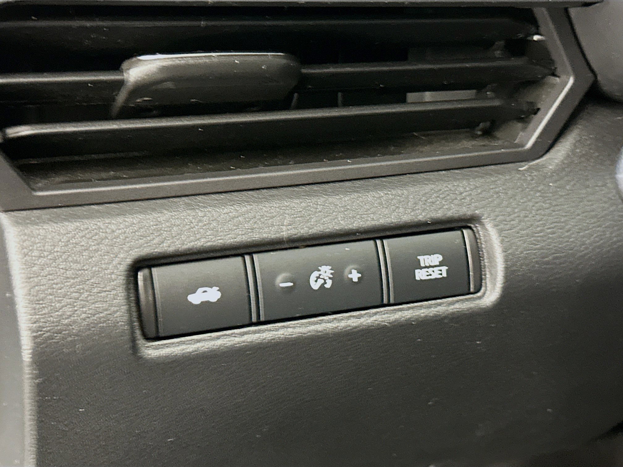 Used 2022 Nissan Altima 2.5 SR image 17