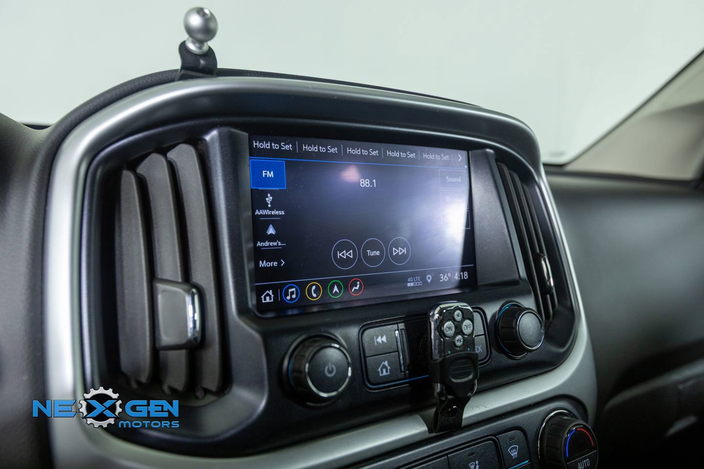 Used 2020 Chevrolet Colorado ZR2 w/ ZR2 Midnight Special Edition image 17