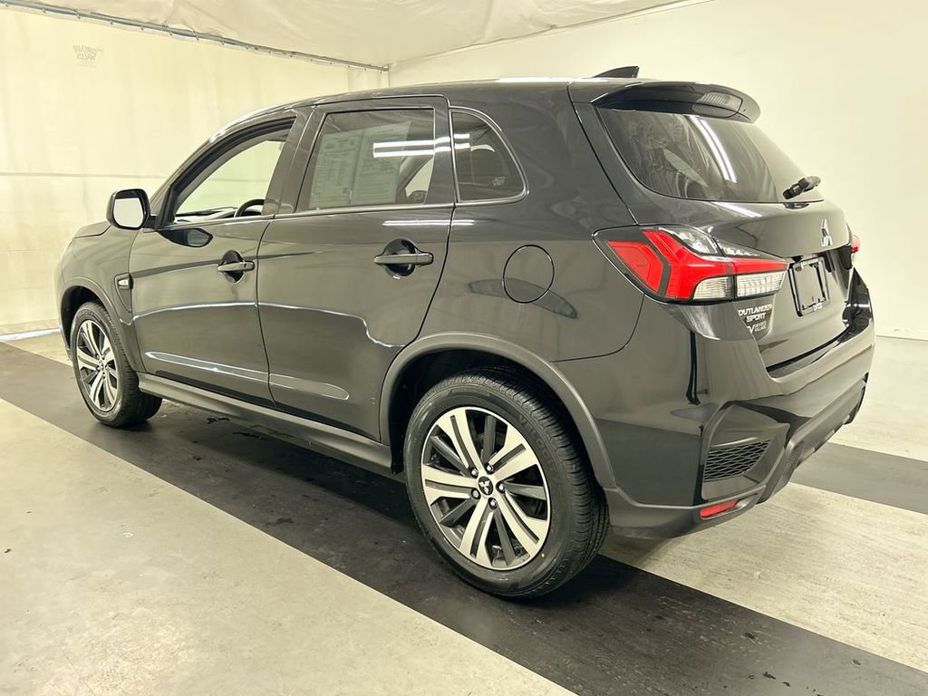 Used 2021 Mitsubishi Outlander Sport Black Edition image 6