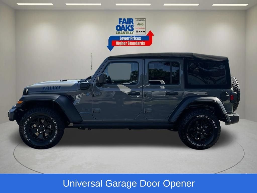 Used 2023 Jeep Wrangler Unlimited w/ Cold Weather Group AWD/4WD image 10