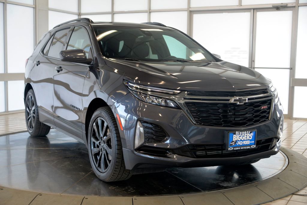 Used 2022 Chevrolet Equinox RS FWD image 2