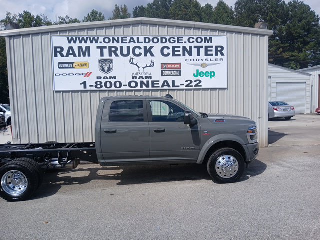 New 2027 RAM 4500 4x4 Crew Cab DRW w/ Laramie Trim Package image 2
