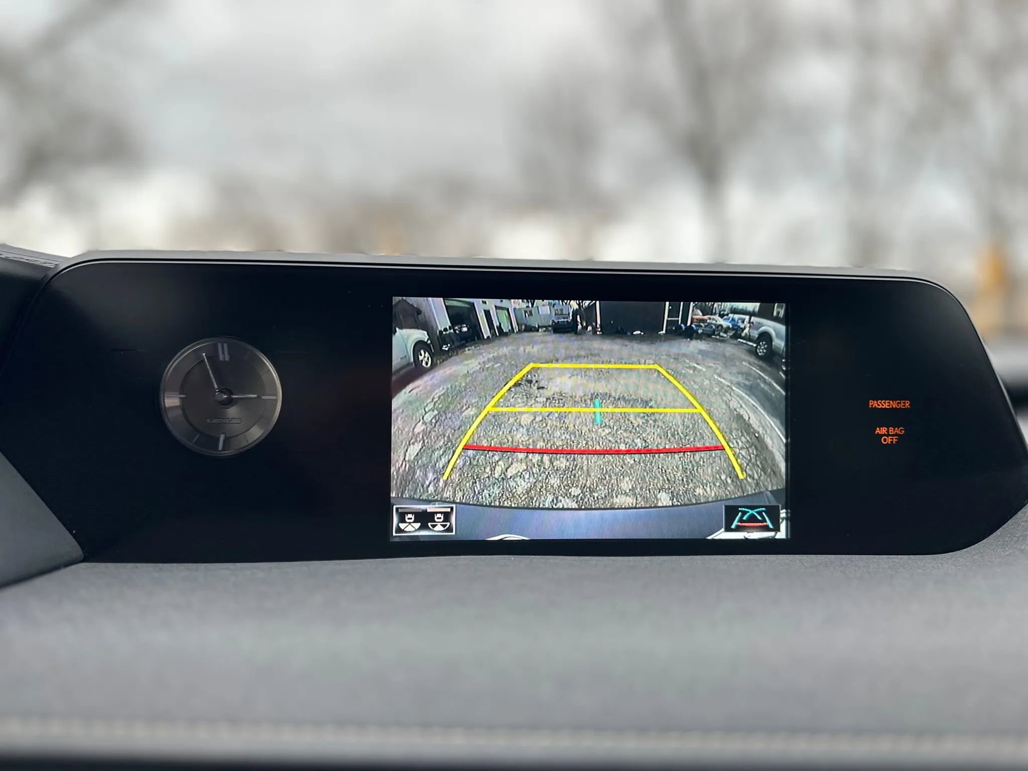 Used 2019 Lexus UX 250h 250h Luxury Sport Utility 4D image 27