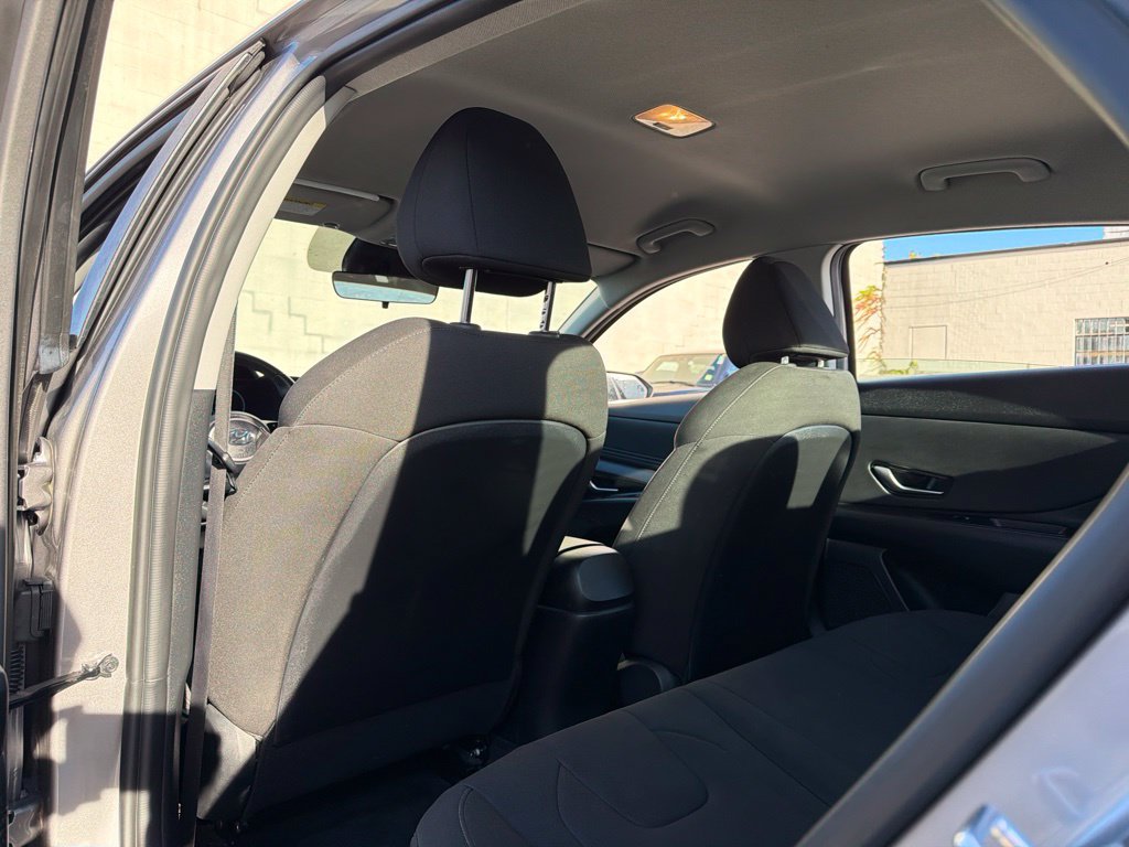 Used 2023 Hyundai Elantra SEL w/ Convenience Package FWD image 22