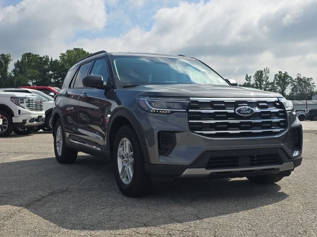 Used 2025 Ford Explorer Active RWD image 7