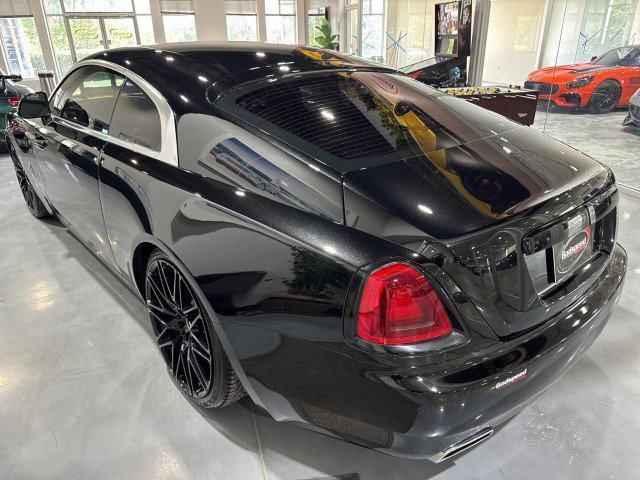 Used 2014 Rolls-Royce Wraith image 29