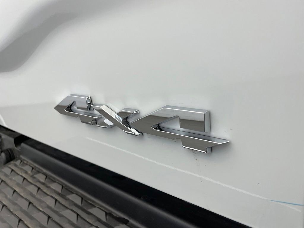 New 2026 RAM 2500 Laramie AWD/4WD image 5