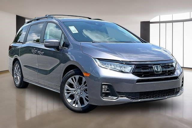 Certified 2025 Honda Odyssey Touring image 3