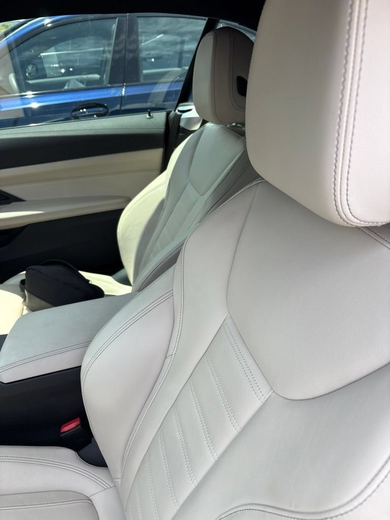 Used 2024 BMW M440i Convertible w/ Premium Package RWD video 2