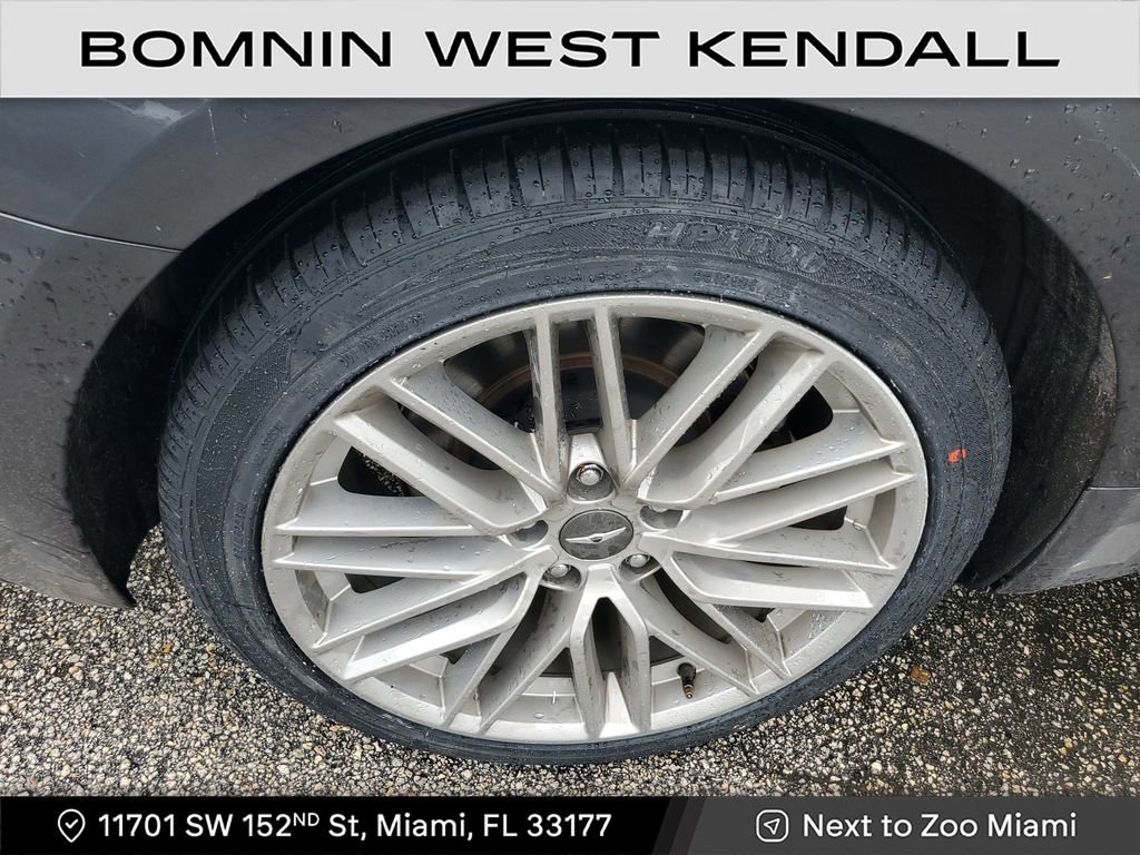 Used 2021 Genesis G70 2.0T w/ Elite Package image 9