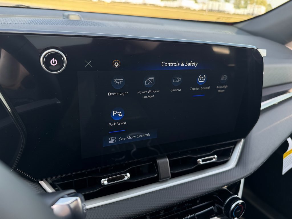 New 2026 Chevrolet Equinox LT w/ LPO, Floor Liner Package image 23