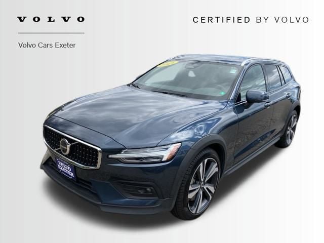 Certified 2025 Volvo V60 B5 Cross Country Plus AWD/4WD image 3