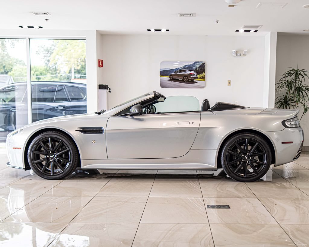 Used 2011 Aston Martin V8 Vantage S RWD image 6