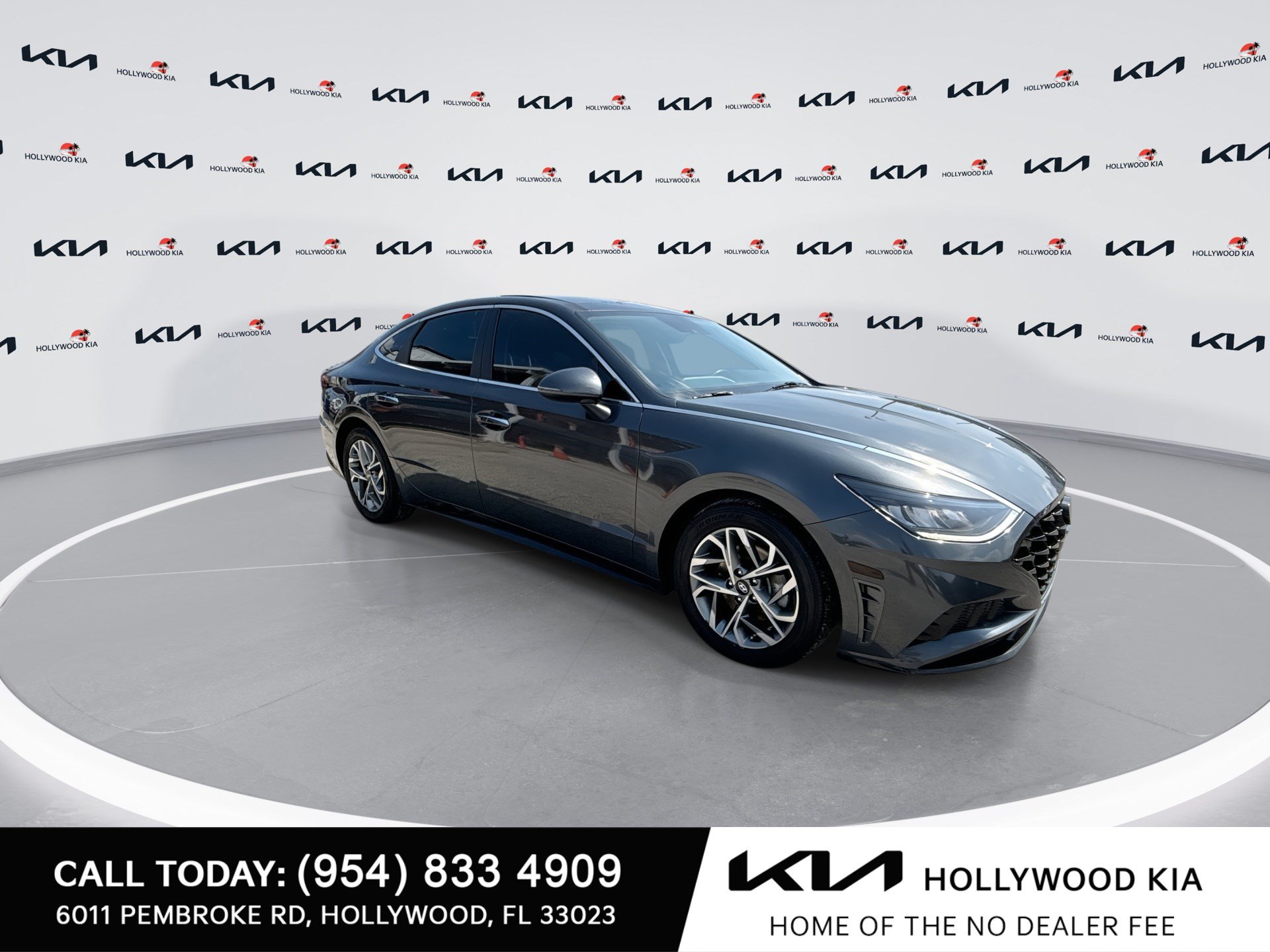 Used 2023 Hyundai Sonata SEL w/ Convenience Package FWD image 2