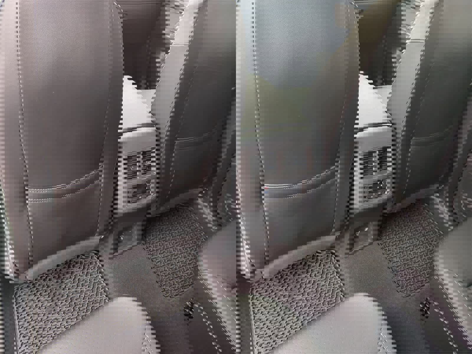 Used 2021 Volkswagen Atlas SEL R-Line image 19