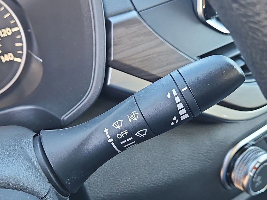 Used 2024 Nissan Altima 2.5 SV image 21