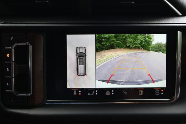 Used 2023 GMC Yukon Denali Ultimate AWD/4WD image 14