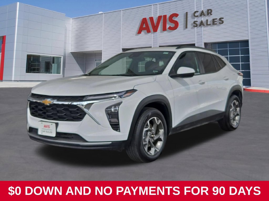 Used 2026 Chevrolet Trax LT FWD image 1