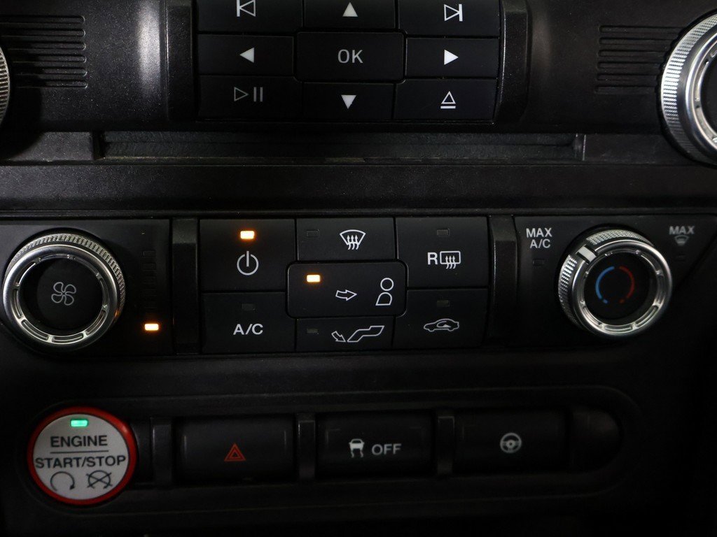 Used 2017 Ford Mustang Coupe image 39