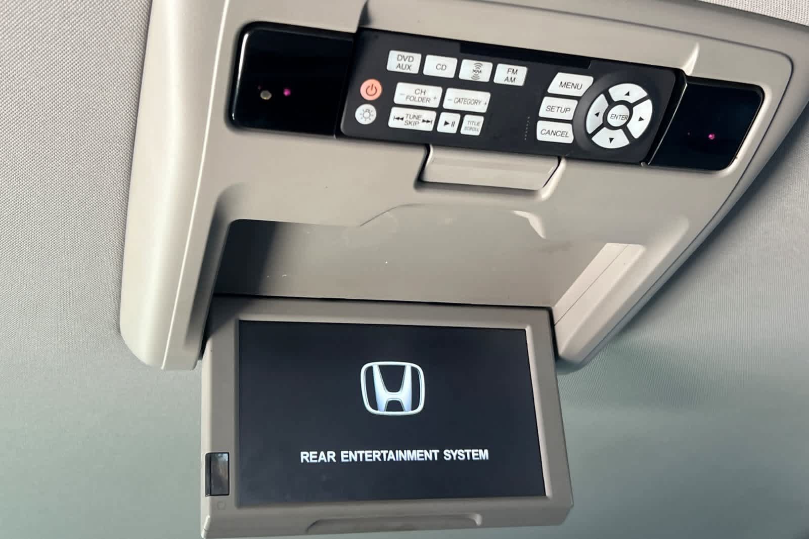 Used 2016 Honda Odyssey SE image 16