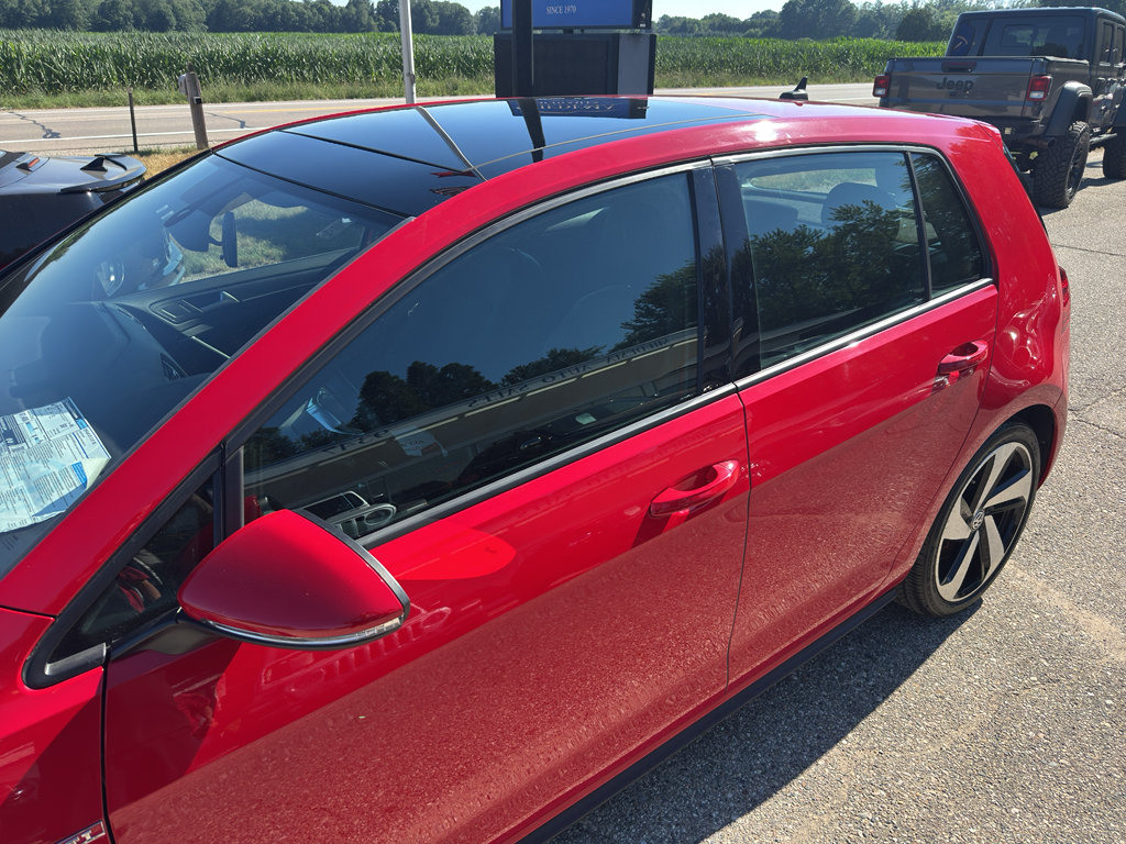 Used 2019 Volkswagen GTI SE FWD image 5