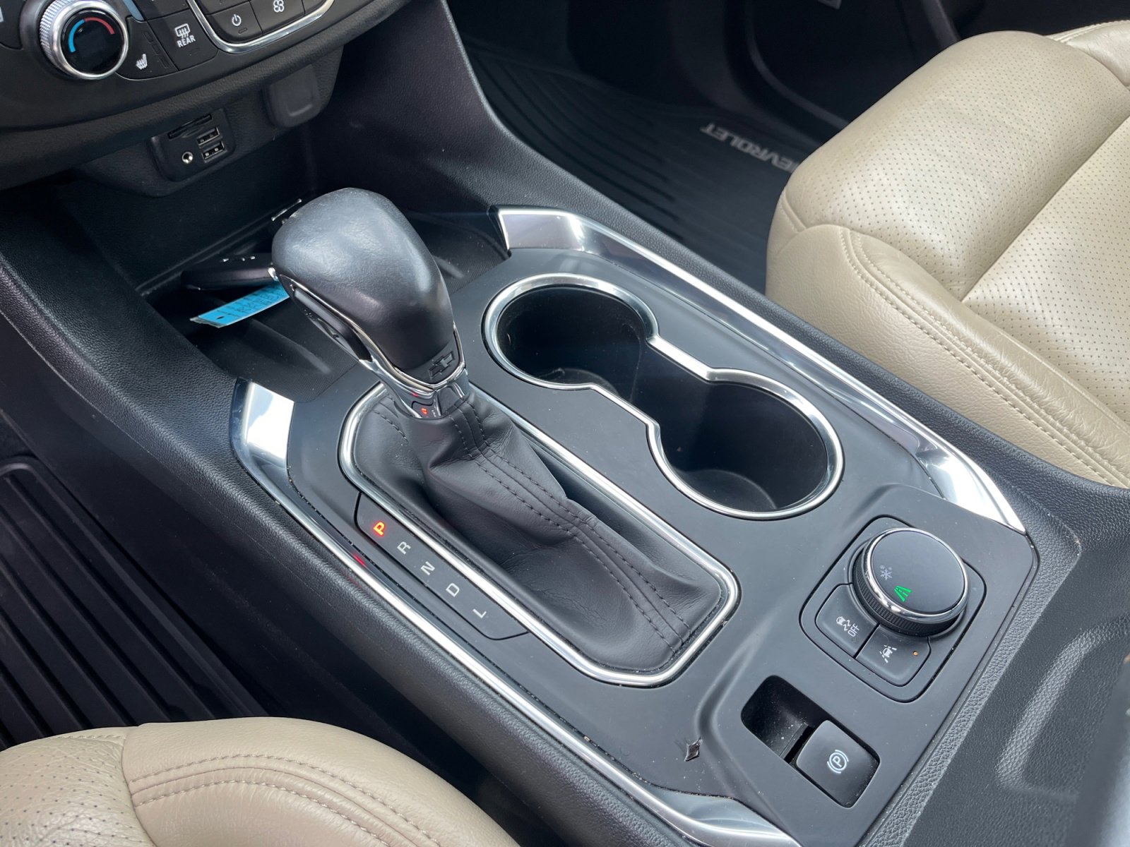 Used 2021 Chevrolet Traverse Premier w/ LPO, Cargo Package image 30