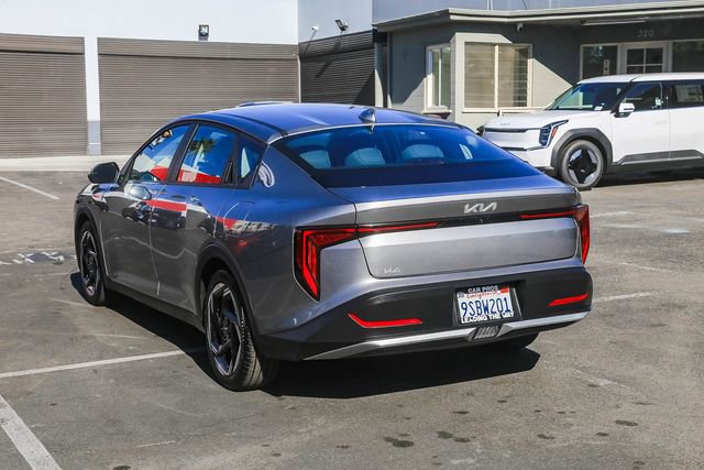 Used 2025 Kia K4 EX image 8