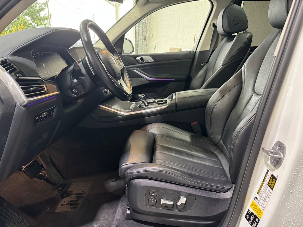 Used 2021 BMW X7 xDrive40i w/ Premium Package image 22