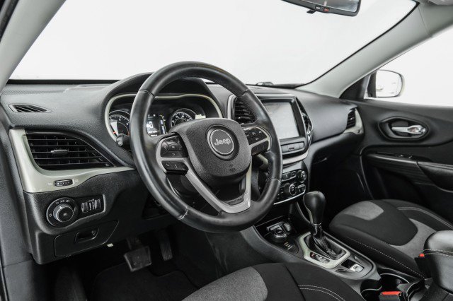 Used 2014 Jeep Cherokee Latitude image 12