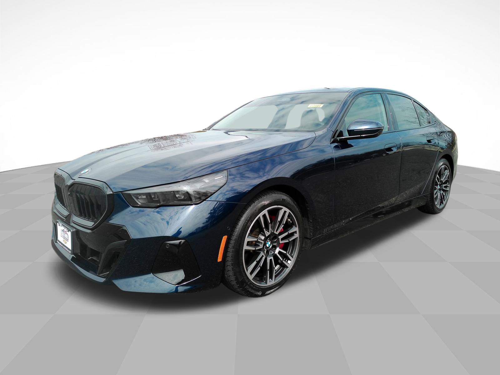 Used 2026 BMW 530i xDrive w/ M Sport Package AWD/4WD image 1