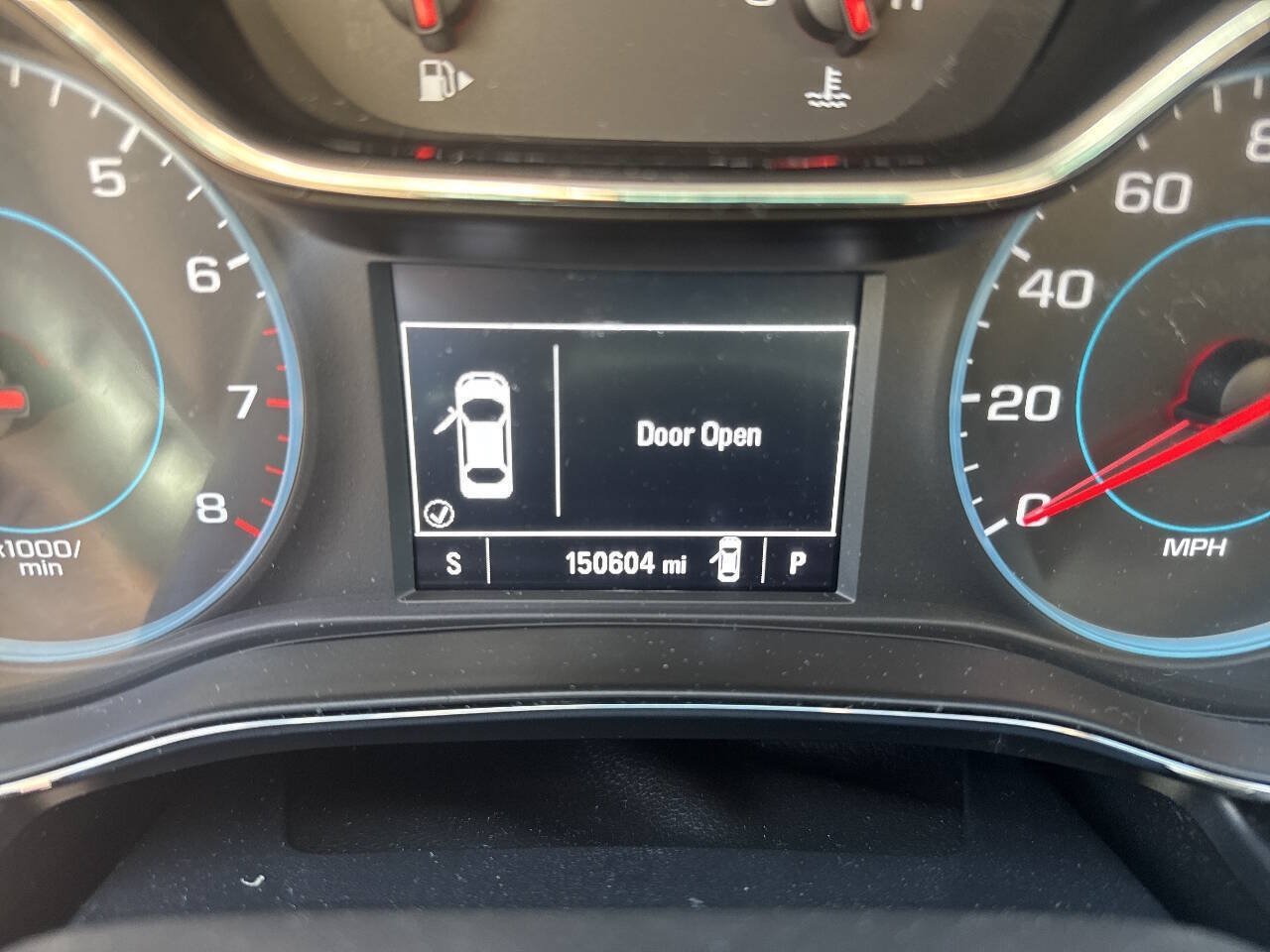 Used 2017 Chevrolet Cruze Premier FWD image 19