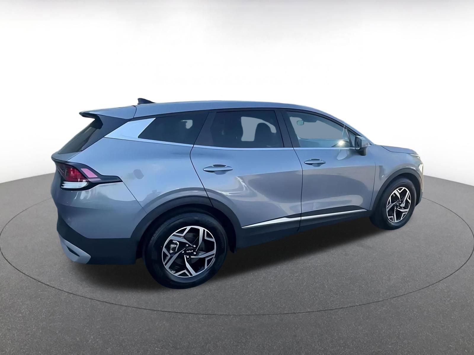 Used 2025 Kia Sportage LX image 15