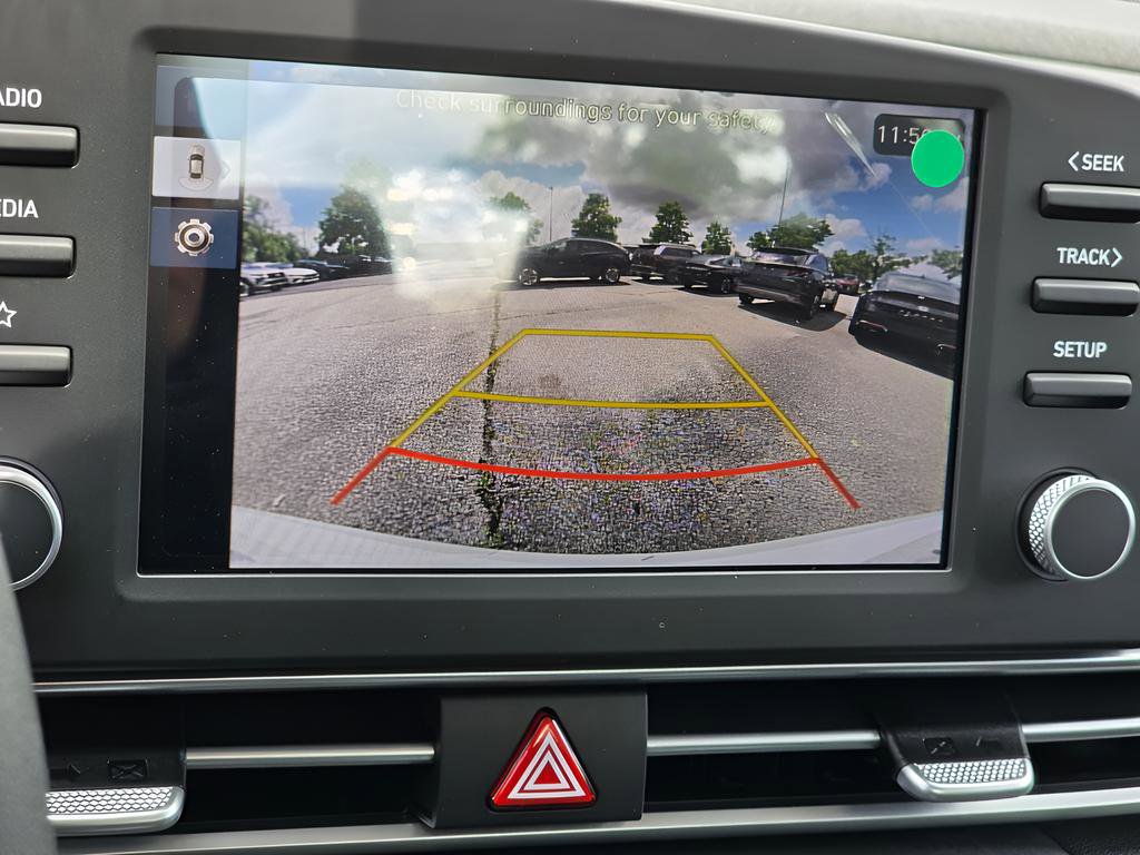 New 2026 Hyundai Elantra SE FWD image 18