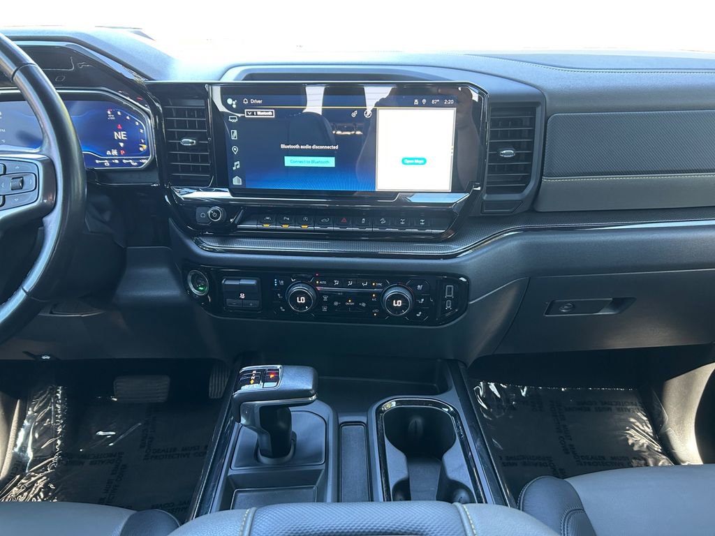 Used 2022 Chevrolet Silverado 1500 ZR2 w/ Technology Package image 12