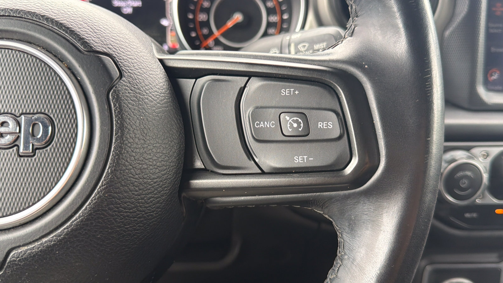 Certified 2021 Jeep Gladiator Sport AWD/4WD image 27