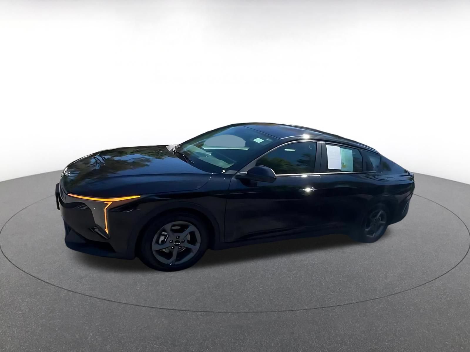 Used 2025 Kia K4 FWD image 8