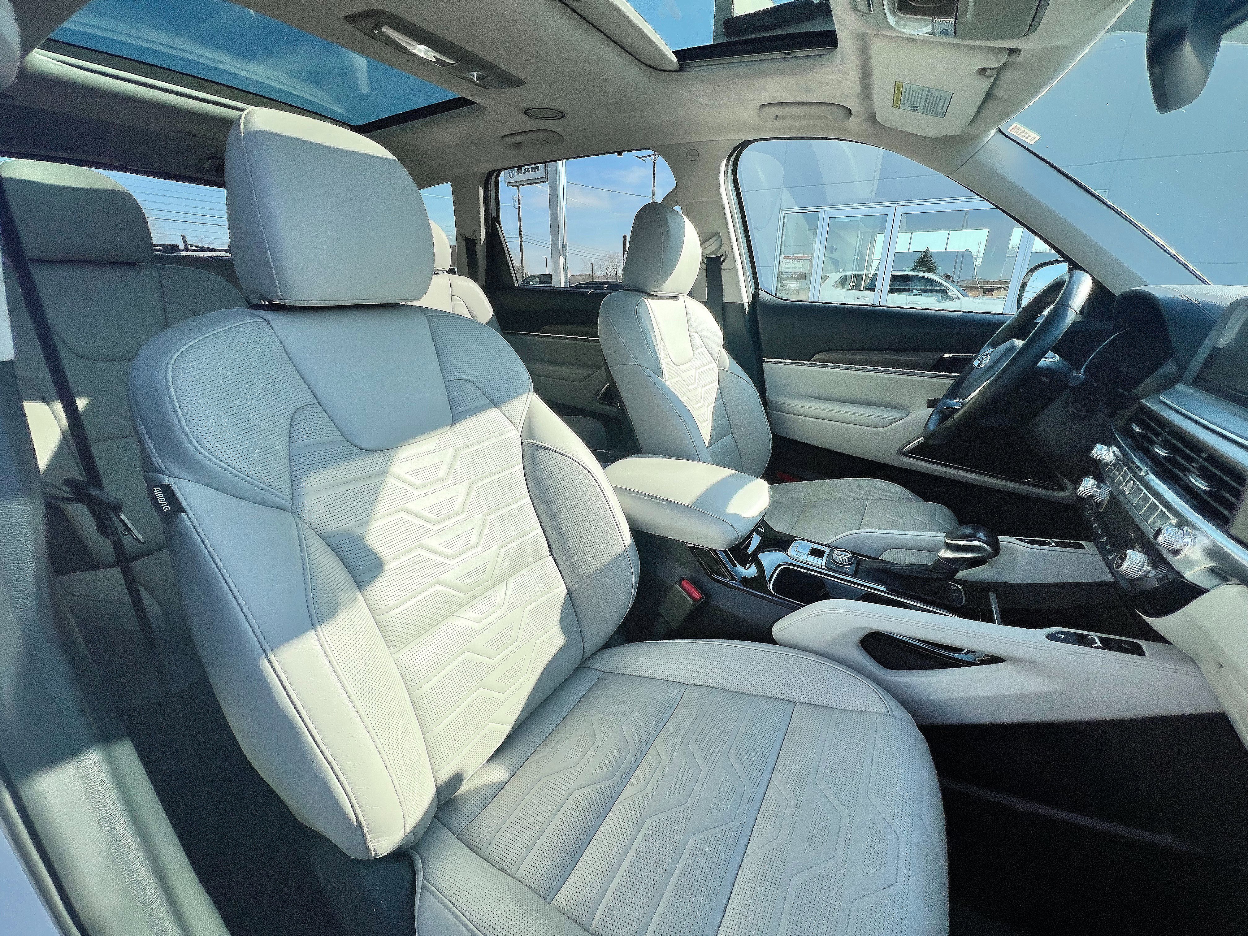 Used 2020 Kia Telluride SX w/ SX Prestige Package image 33